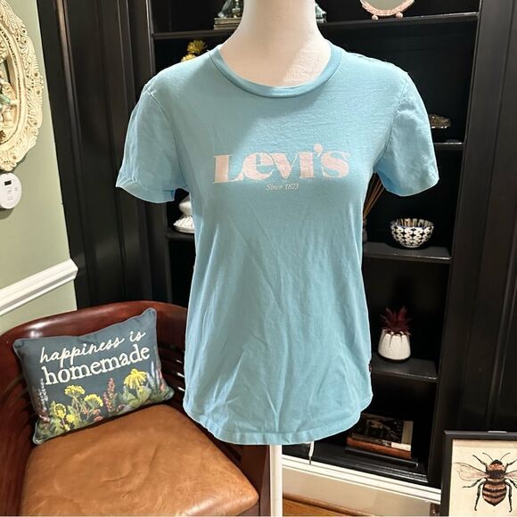 Levi’s Baby Blue T-Shirt Size Small - Picture 1 of 11